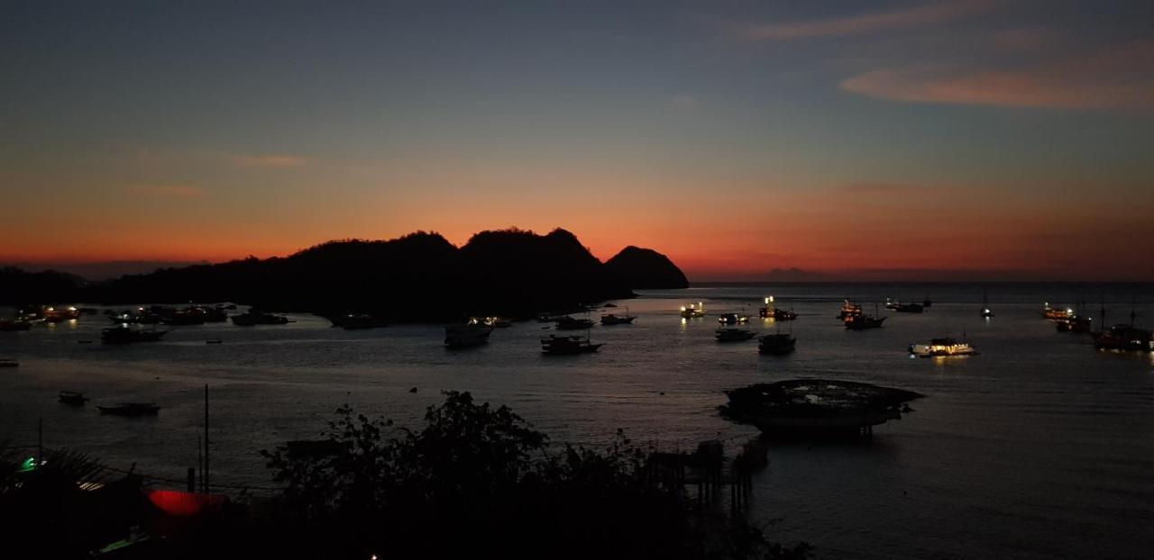 Blue Parrot Hotell Labuan Bajo Eksteriør bilde