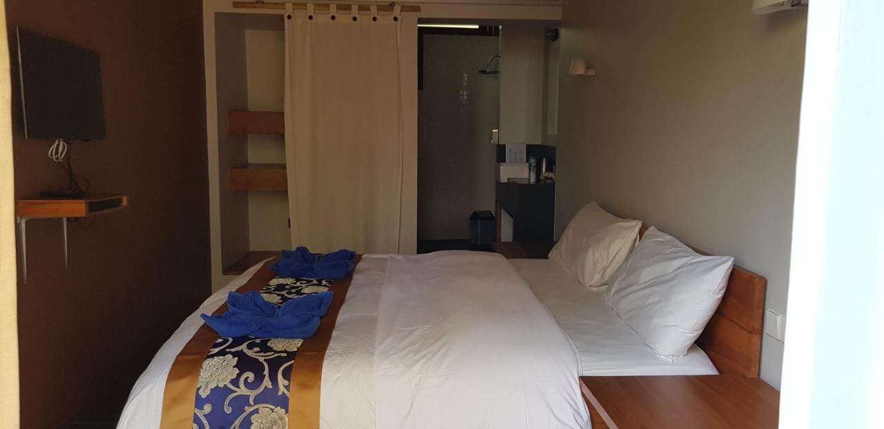 Blue Parrot Hotell Labuan Bajo Eksteriør bilde