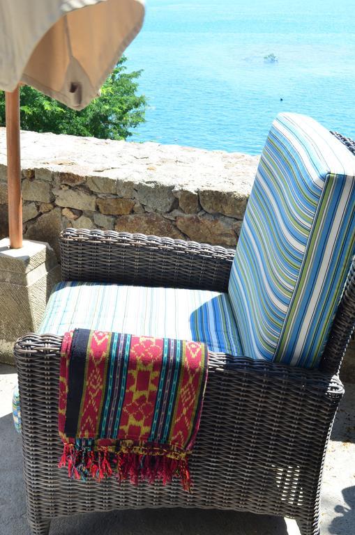 Blue Parrot Hotell Labuan Bajo Rom bilde